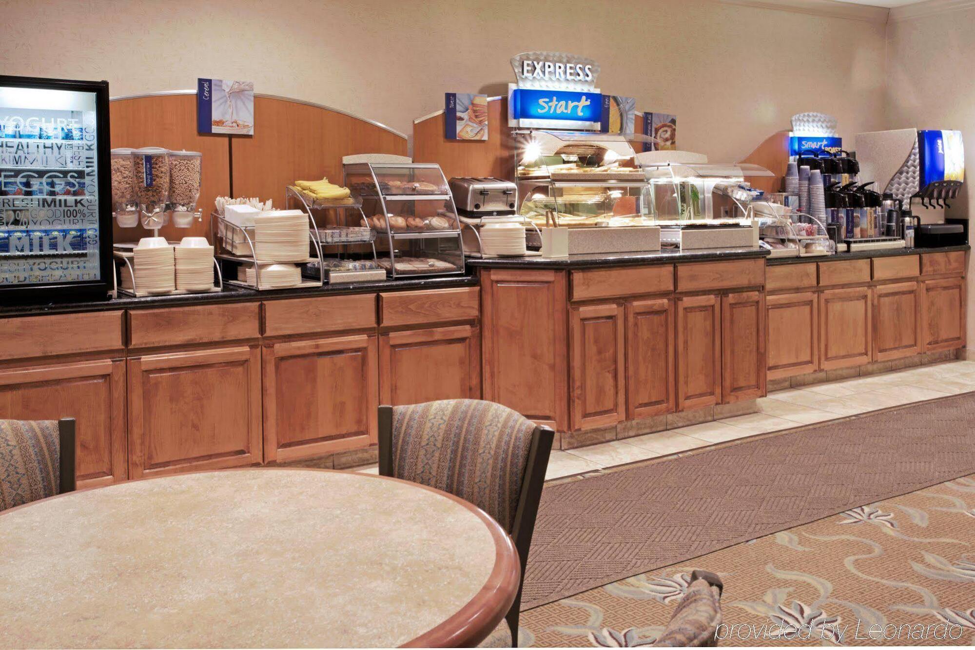Holiday Inn Express Hotel And Suites Conroe By Ihg מראה חיצוני תמונה